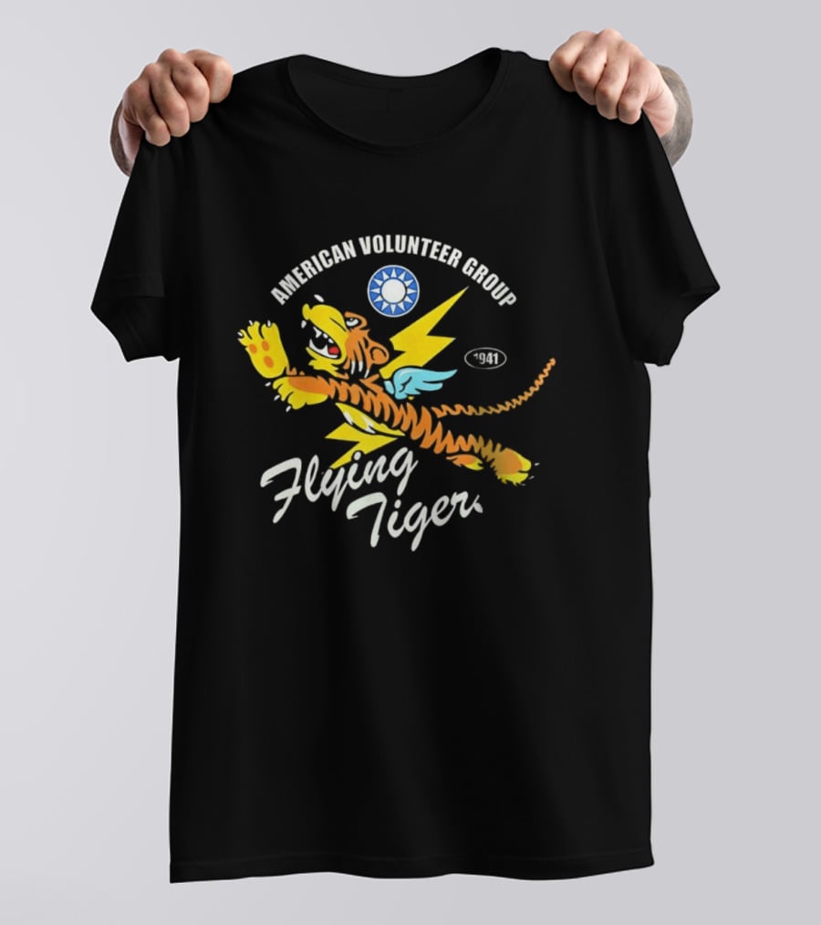 Flying Tigers American Volunteer Group 1941 Emblem Art WWII Aviation History T-Shirt