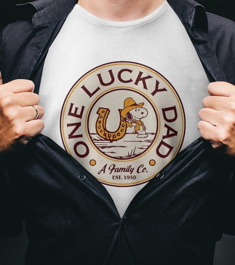 Snoopy One Lucky Dad A Family Co Est 1950 T-Shirt