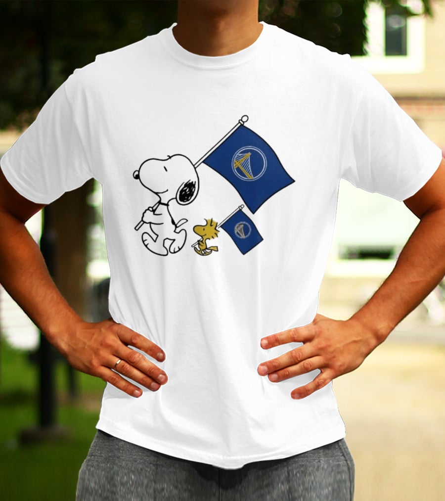 Golden State Warriors Snoopy Woodstock Flag Peanuts Comic Basketball Collaboration T-Shirt