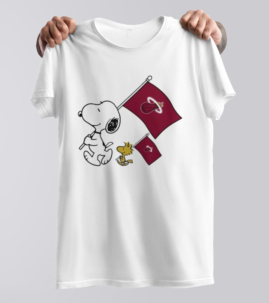 Miami Heat Snoopy Woodstock Miami Heat Flags T-Shirt