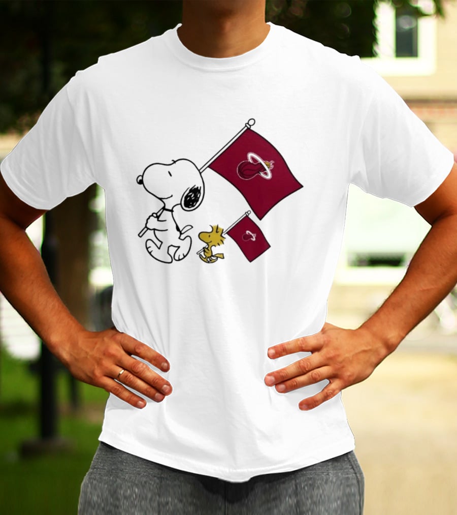 Miami Heat Snoopy Woodstock Miami Heat Flags T-Shirt