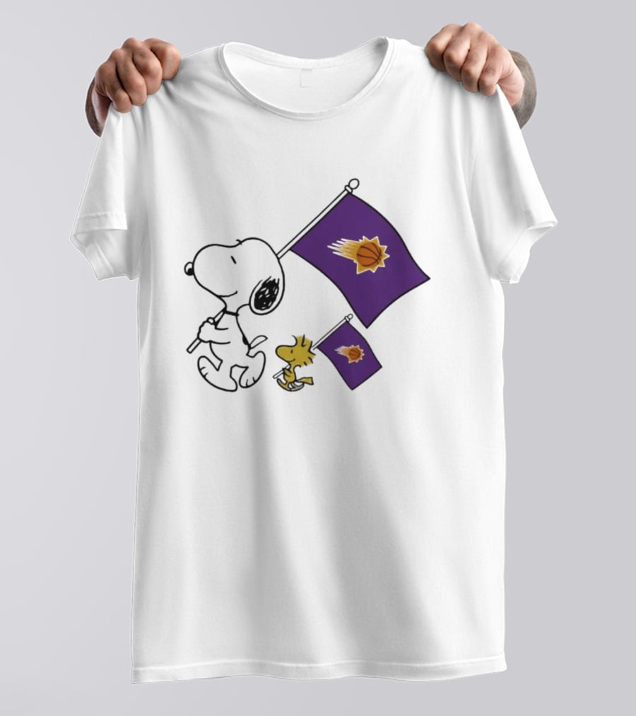 Phoenix Suns Snoopy Woodstock Holding Basketball Flag T-Shirt