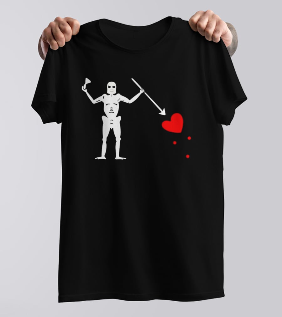 Skeleton With Spear And Heart Symbol Edward Blackbeard Teach T-Shirt