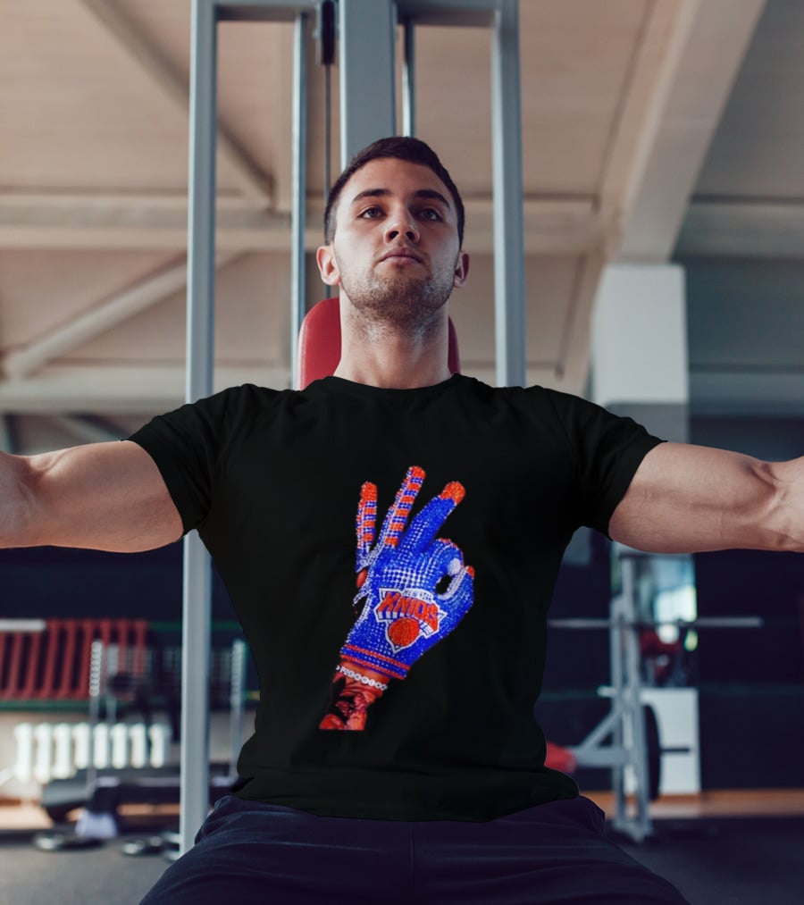 New York Knicks NBA Frenchoo Basketball Fan Glove T-Shirt