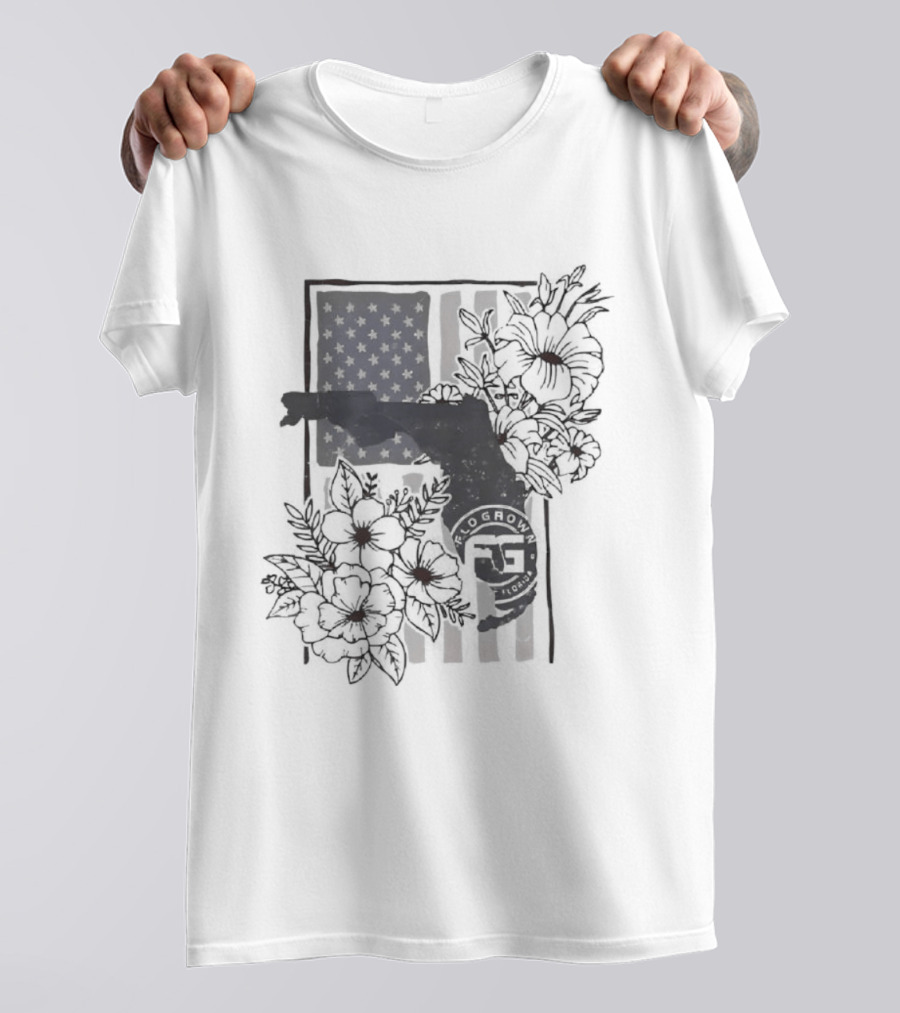 Florida State Map With American Flag Stars And Stripes Floral FLG T-Shirt