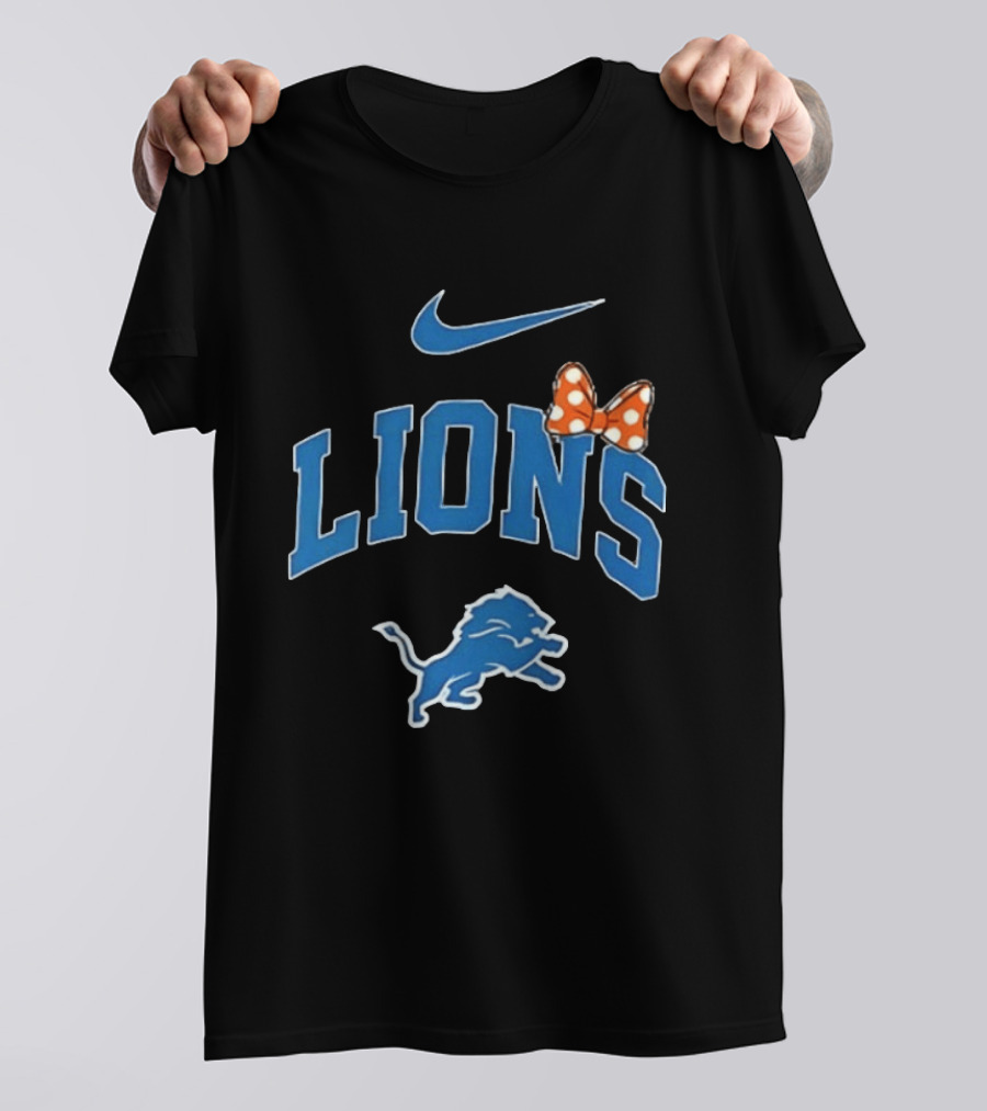 Detroit Lions Boo To You Fa Boo Lous Rugby Sports Team Halloween Bow T-Shirt