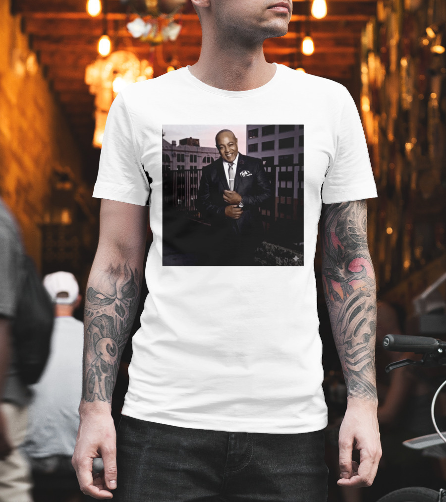 Peabo Bryson Soul Singer Known As The Voice Of Love Dies At 75 T-Shirt