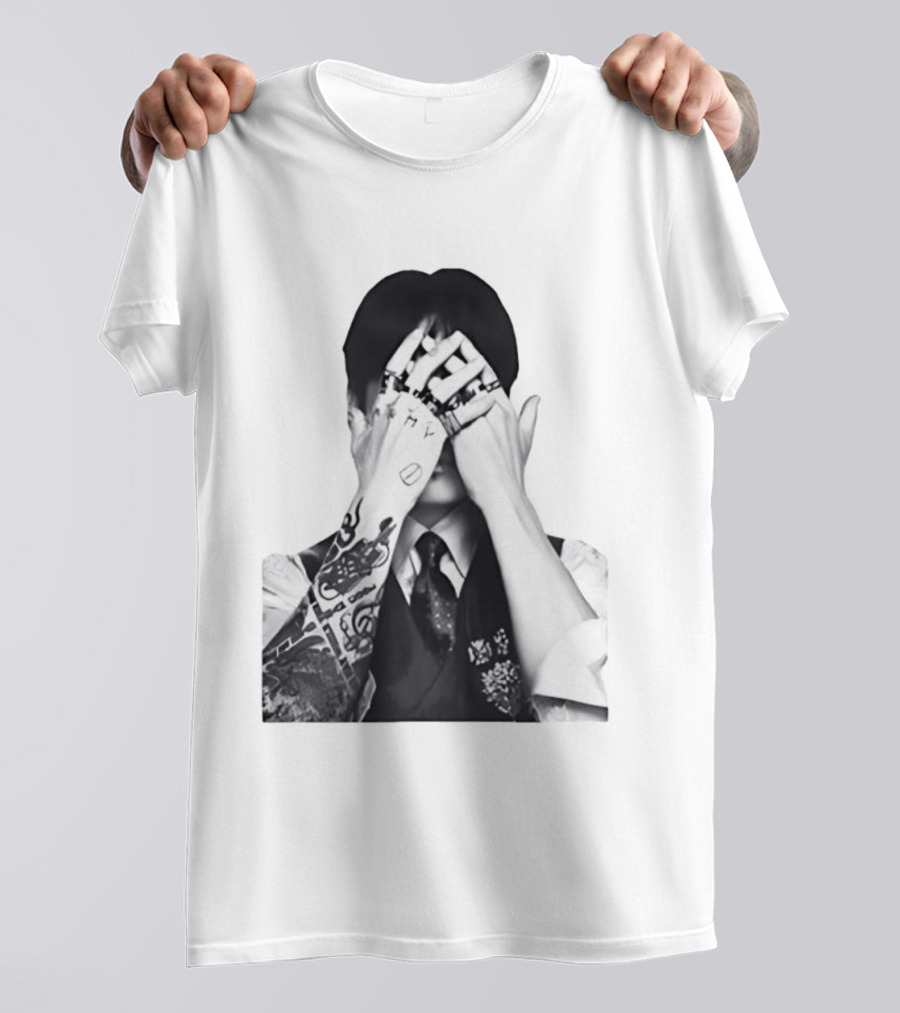 Jungkook BTS Tattoo Hands Rings Black And White Aesthetic T-Shirt