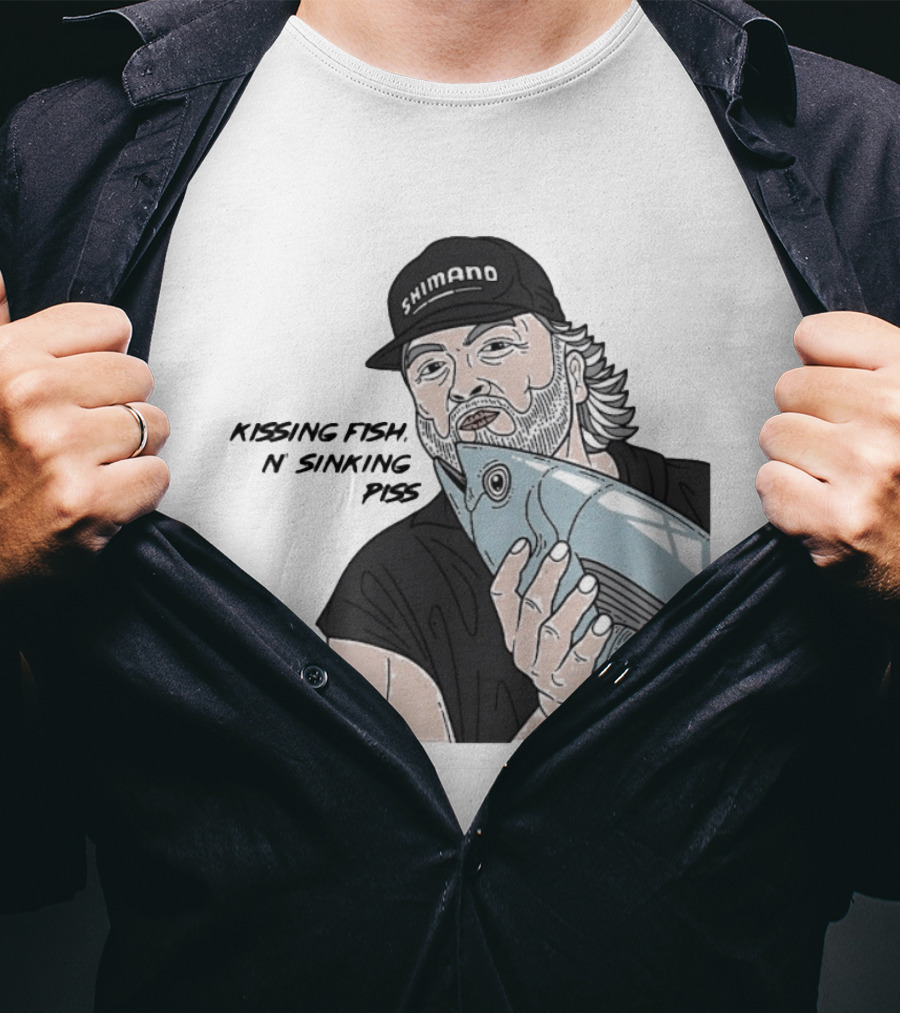 Kissing Fish N Sinking Piss Shimano Cap Beard Fisherman T-Shirt