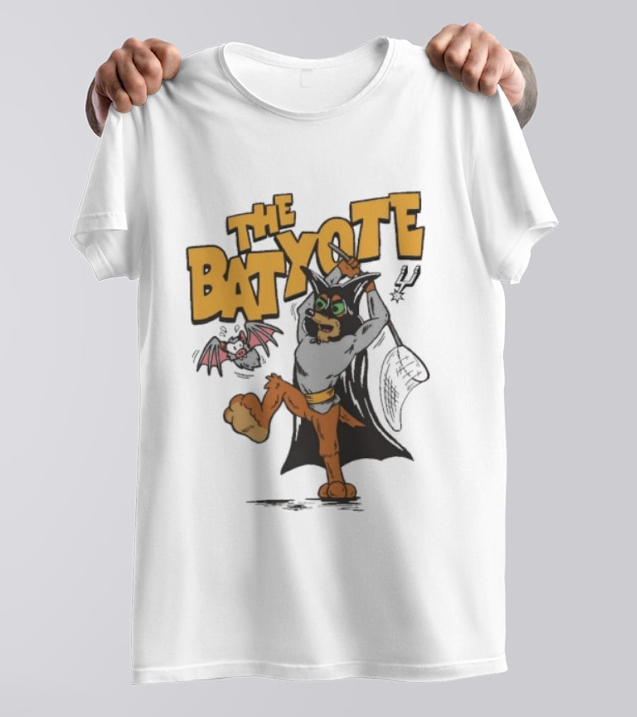San Antonio Spurs The Batyote Character With Cape And Bat T-Shirt