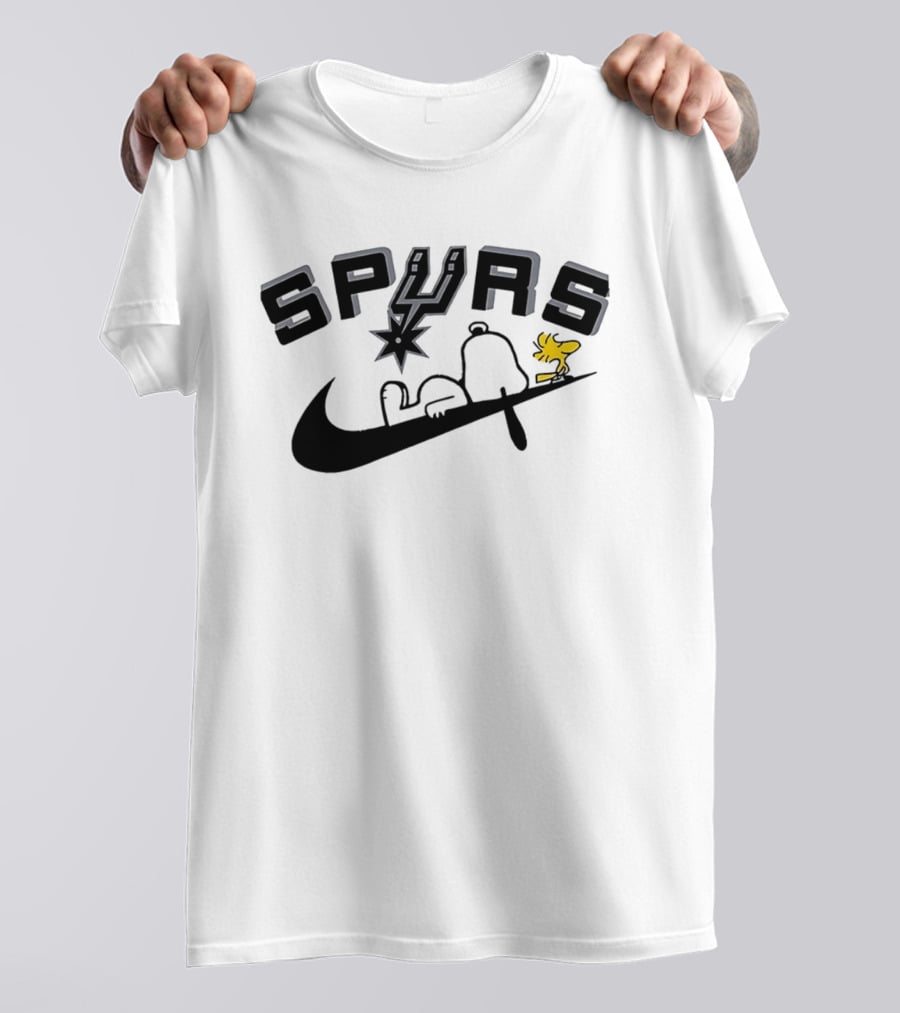 Snoopy Woodstock San Antonio Spurs Nike Logo Collaboration T-Shirt