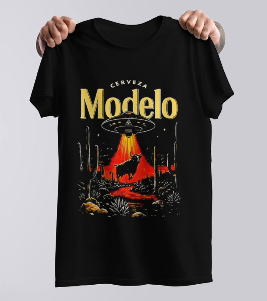 Cerveza Modelo UFO Beam Abduction Desert Scene T-Shirt