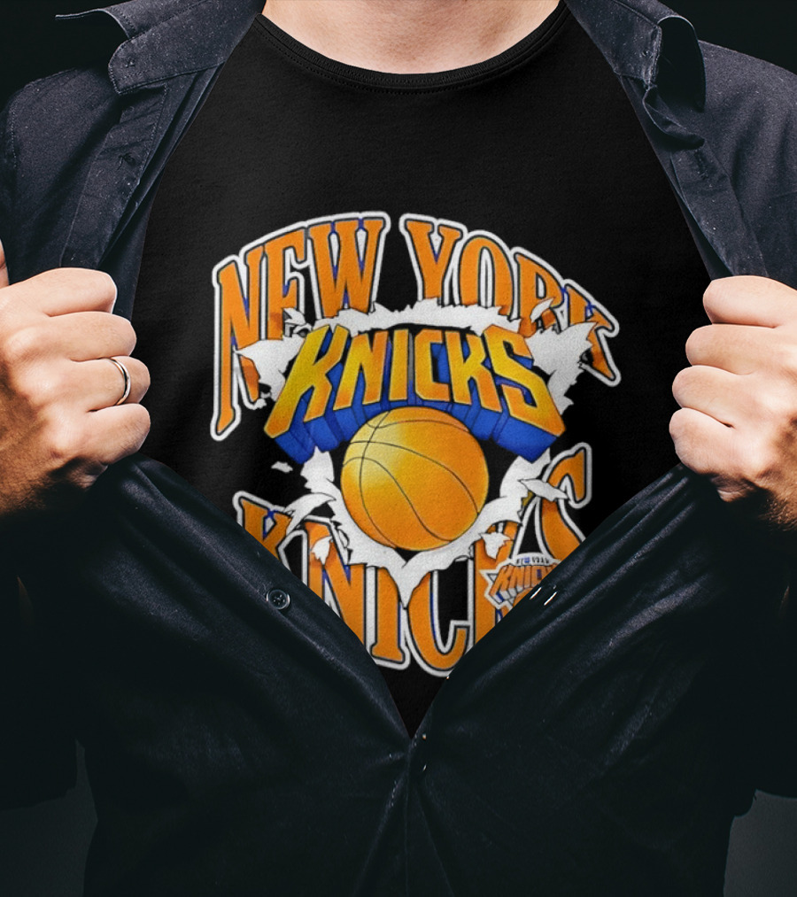 New York Knicks Bursting Basketball Knicks T-Shirt