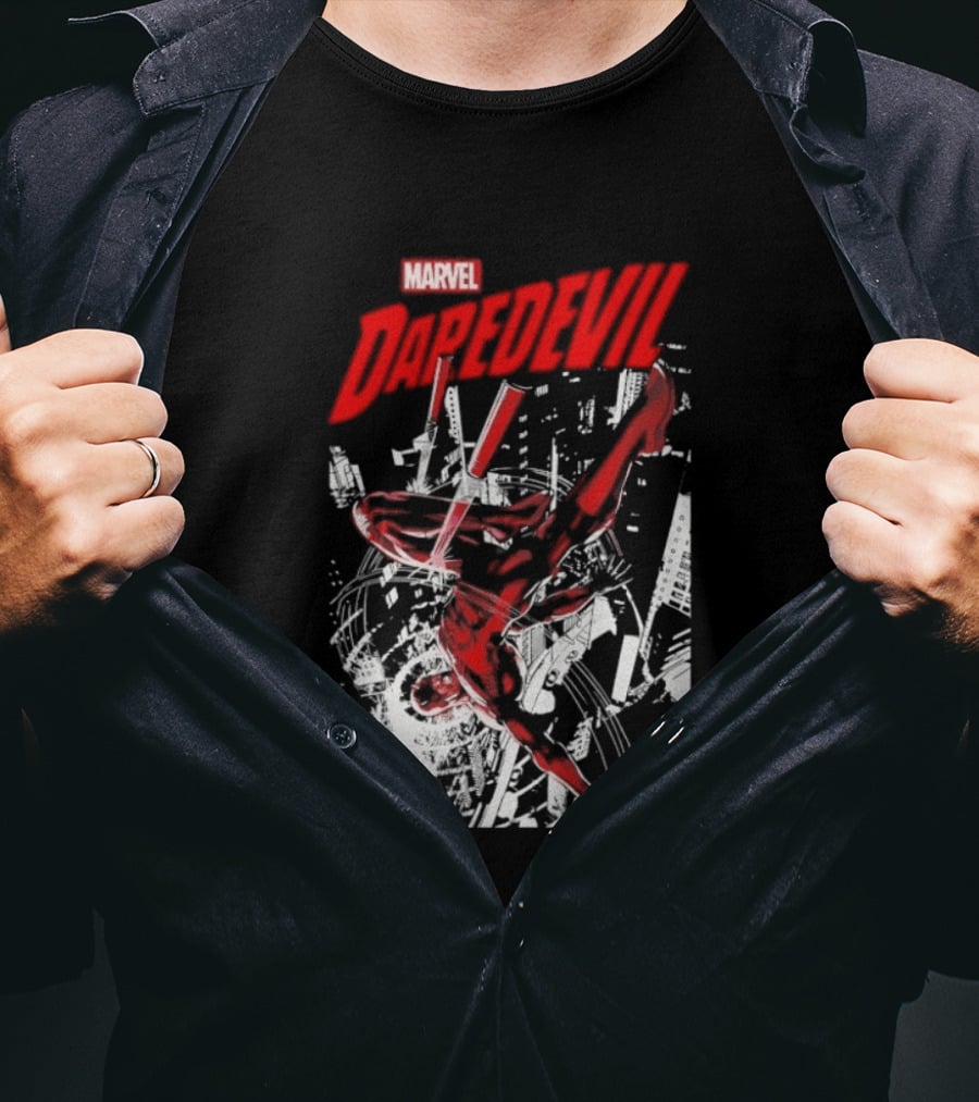 Marvel Daredevil Dynamic Acrobatics Comic Burst T-Shirt