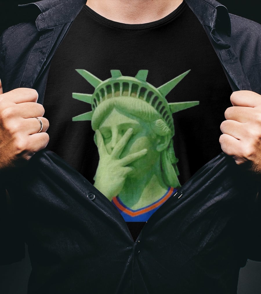 Liberty And Brunson For All Jalen Brunson 3 Points Pose Statue Of Liberty Knicks Jersey T-Shirt