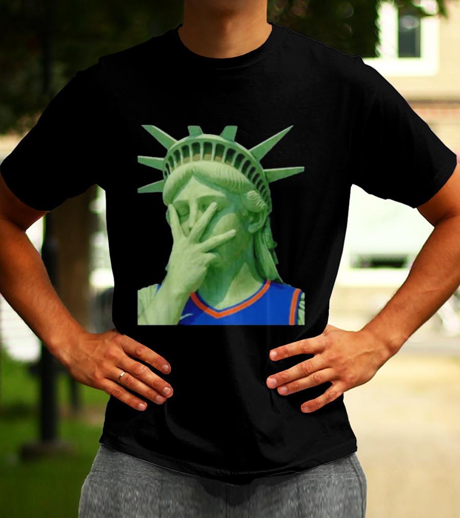 Liberty And Brunson For All Jalen Brunson 3 Points Pose Statue Of Liberty Knicks Jersey T-Shirt