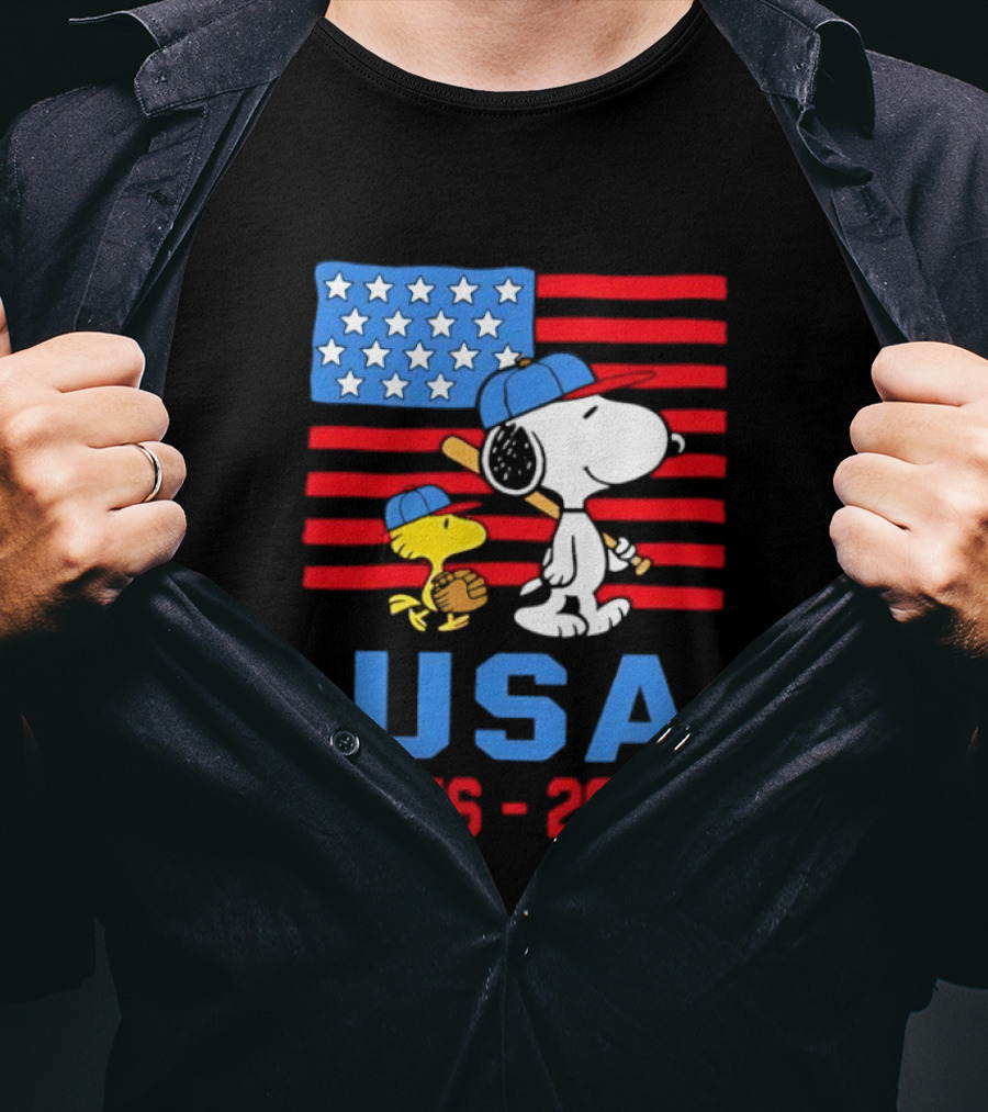 Snoopy Woodstock Peanuts USA Baseball American Flag 1776 2026 T-Shirt