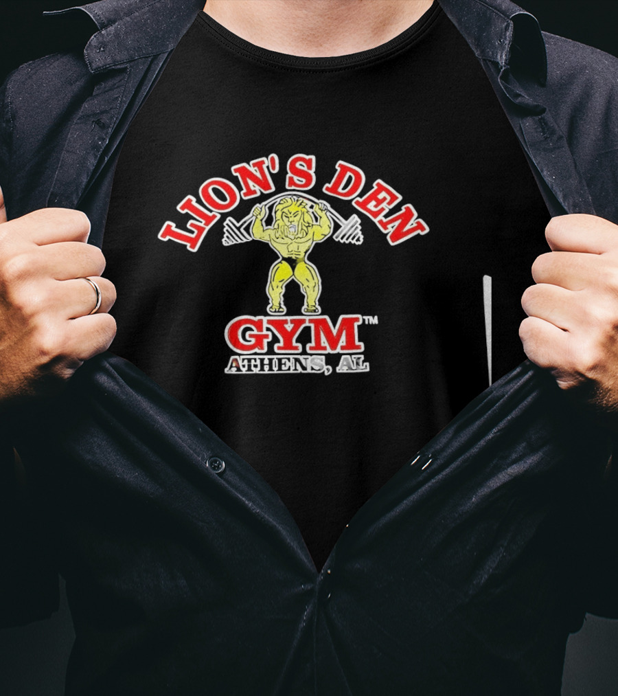 Lion's Den Gym Athens Alabama Fitness Center Weightlifting Lion T-Shirt