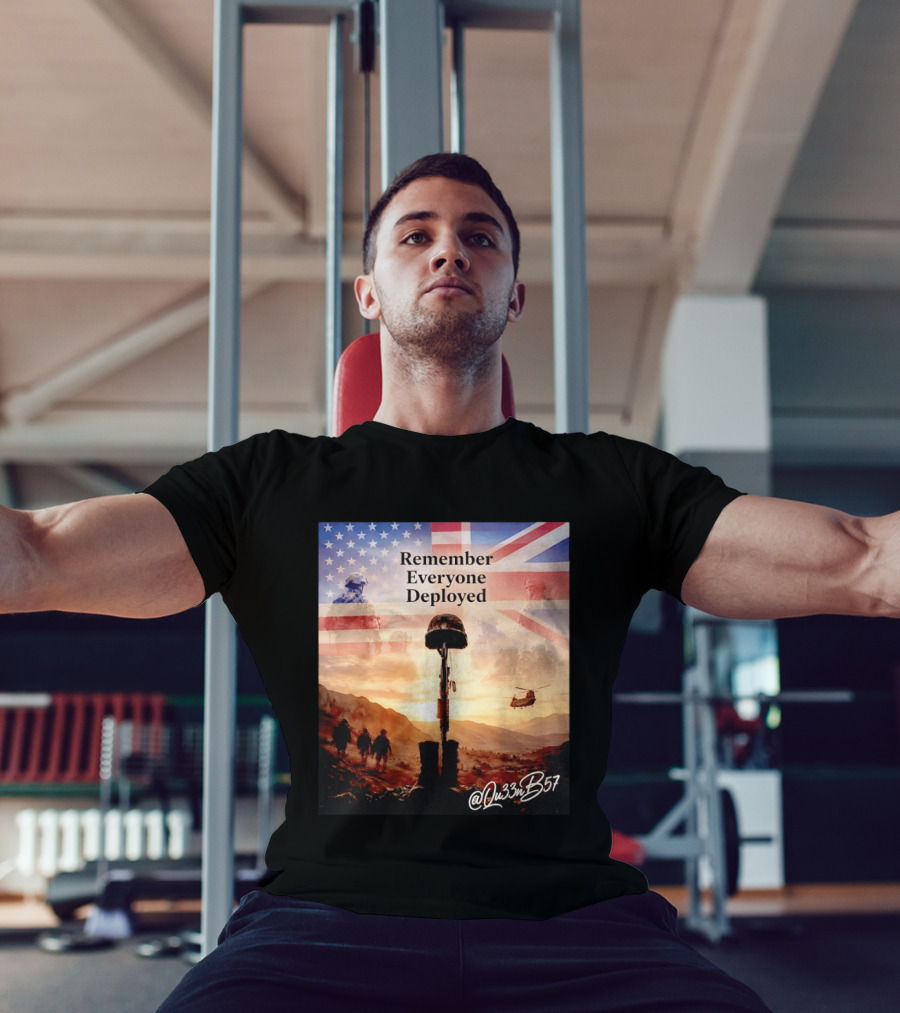 United States United Kingdom Remember Everyone Deployed Chinook Helicopter T-Shirt