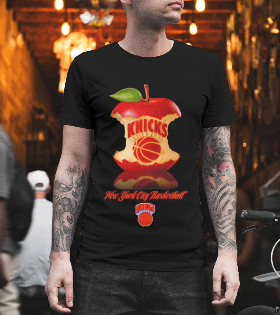 Knicks New York City Basketball Court Apple T-Shirt
