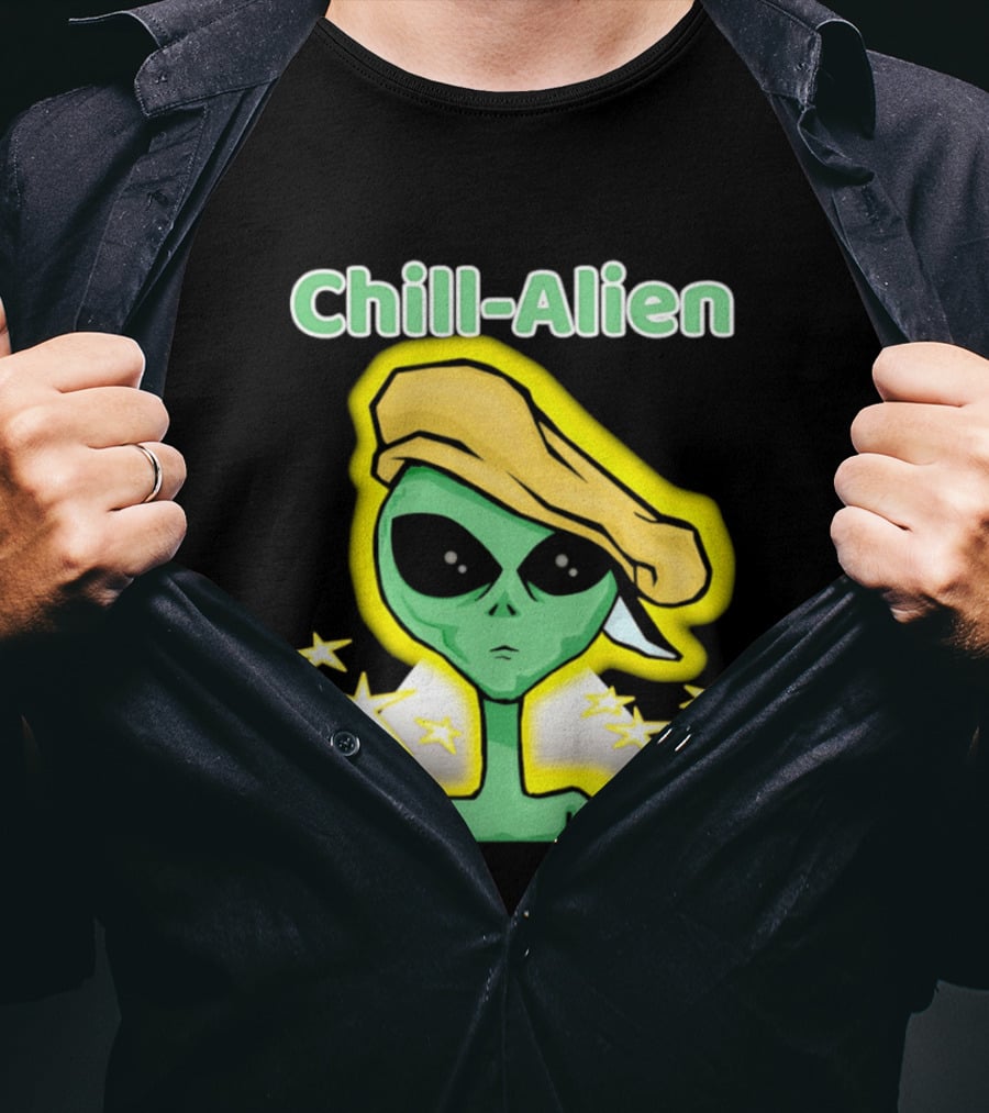 Chill Alien Beret Hat Stars Glow T-Shirt