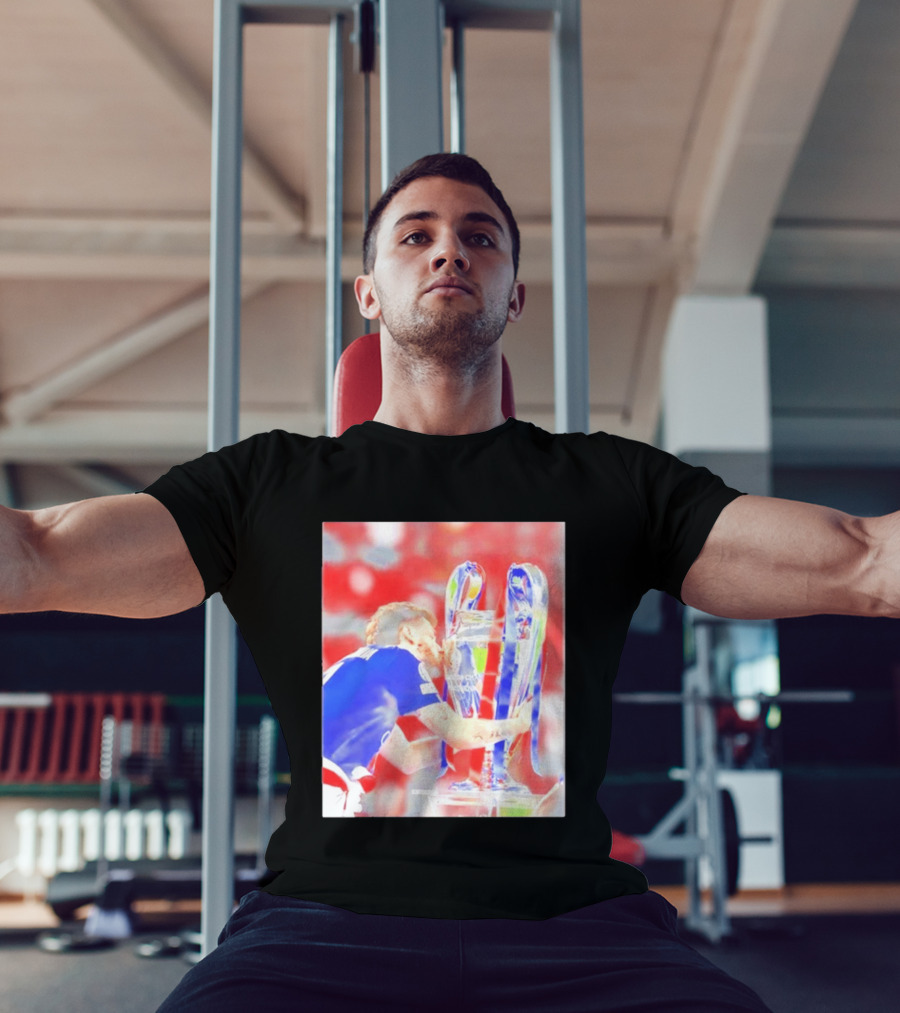 Khvicha Kvaratskhelia PSG UEFA Champions League Trophy Celebration T-Shirt