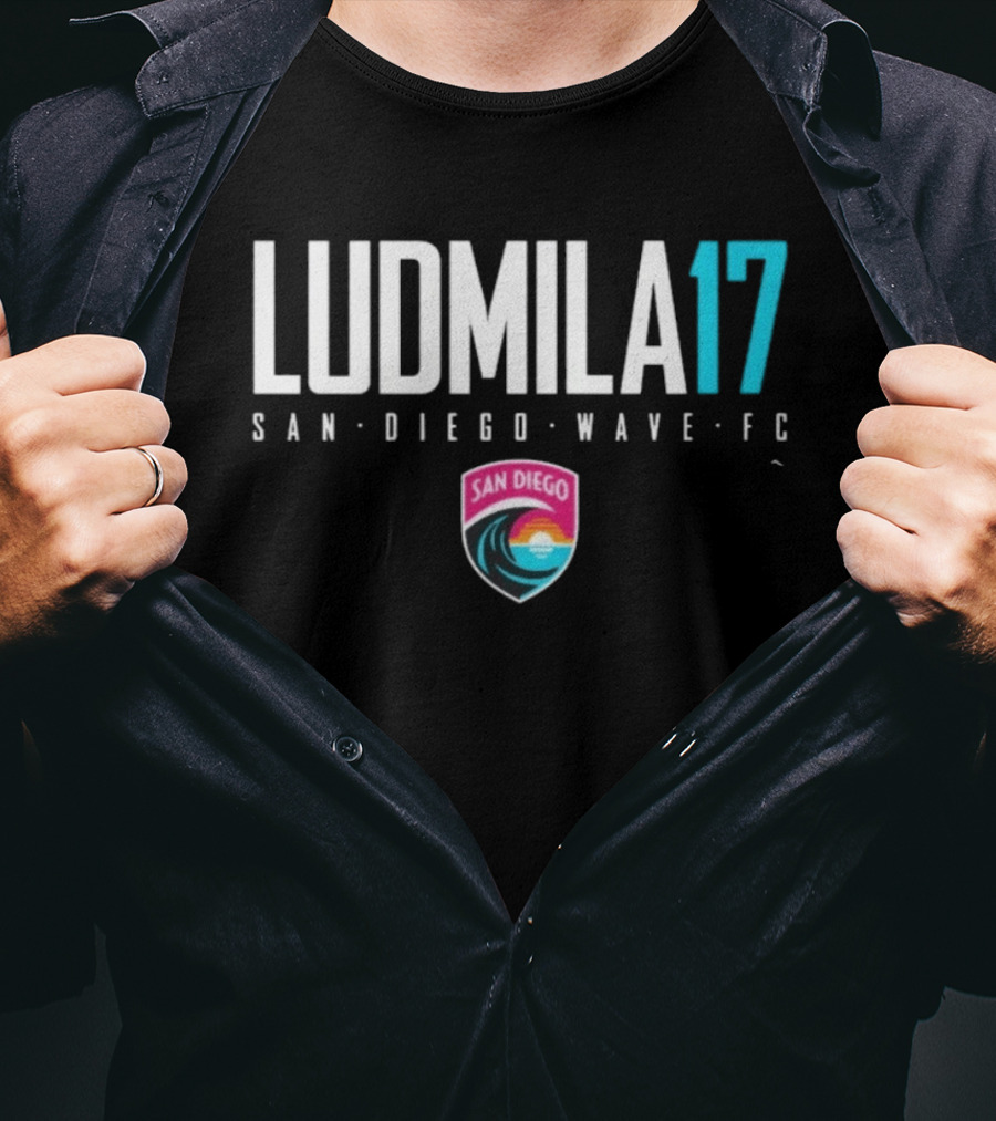 Ludmila 17 San Diego Wave FC San Diego Wave T-Shirt