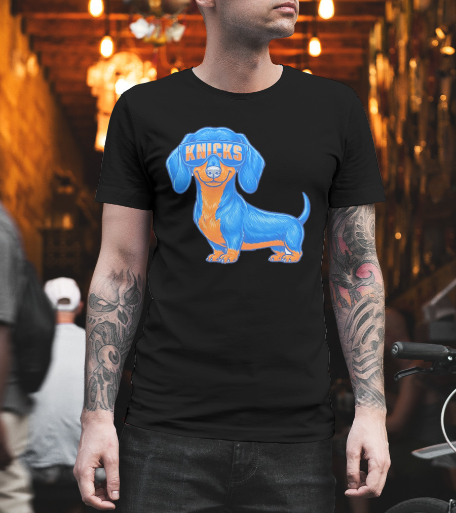 Knicks Dachshund Dog Cartoon Glasses T-Shirt