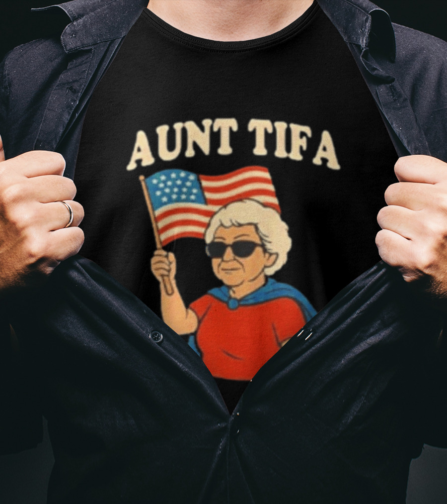 Aunt Tifa USA Flag And Cool Grandma In Sunglasses T-Shirt
