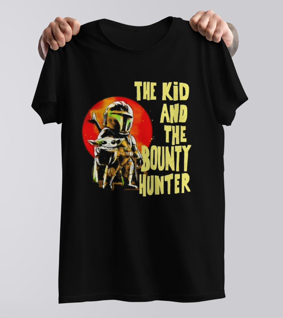 The Kid And The Bounty Hunter Grogu Din Djarin Star Wars Mandalorian Red Circle T-Shirt