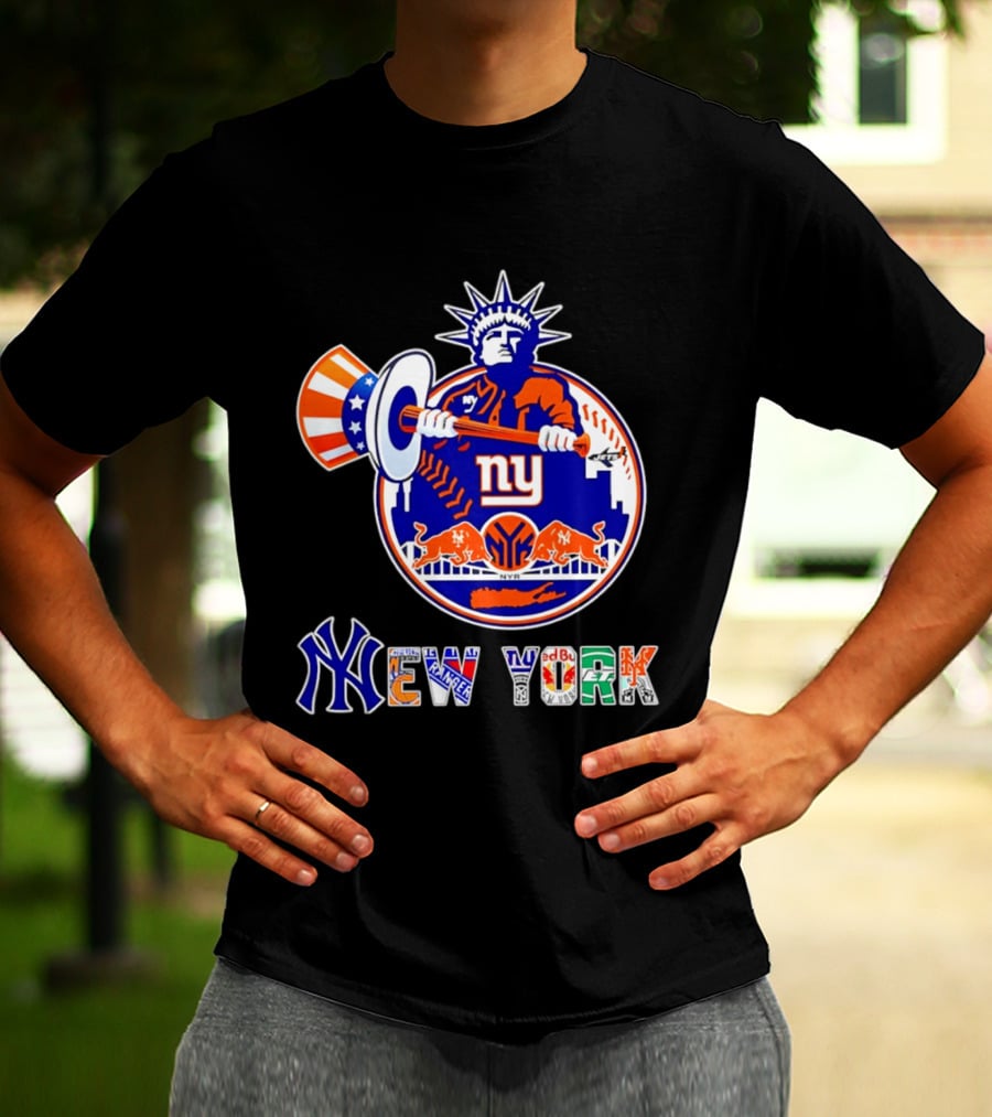 NY Yankees Mets Knicks Rangers Giants Statue Of Liberty New York Sports T-Shirt