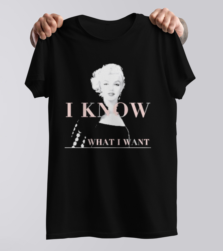 Marilyn Monroe I Know What I Want Oversized Fleece T-Shirt