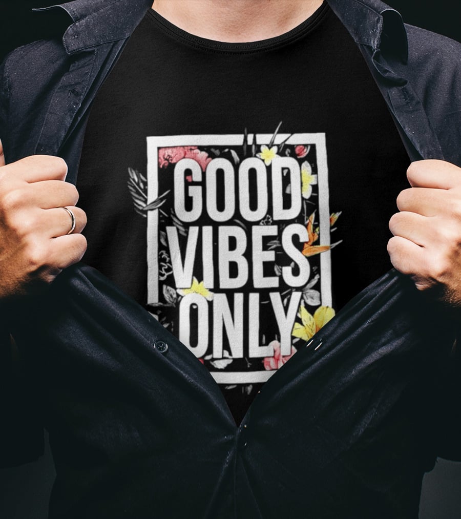 Alana Thompson Good Vibes Only Floral T-Shirt