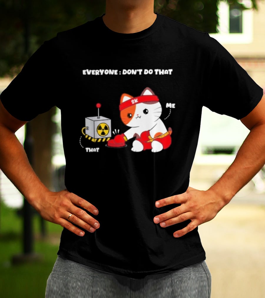 Cute Cat SK Headband Boxing Gloves Pressing Nuclear Button Don't Do That T-Shirt