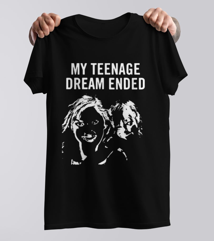 My Teenage Dream Ended Text And Sketch Faces T-Shirt