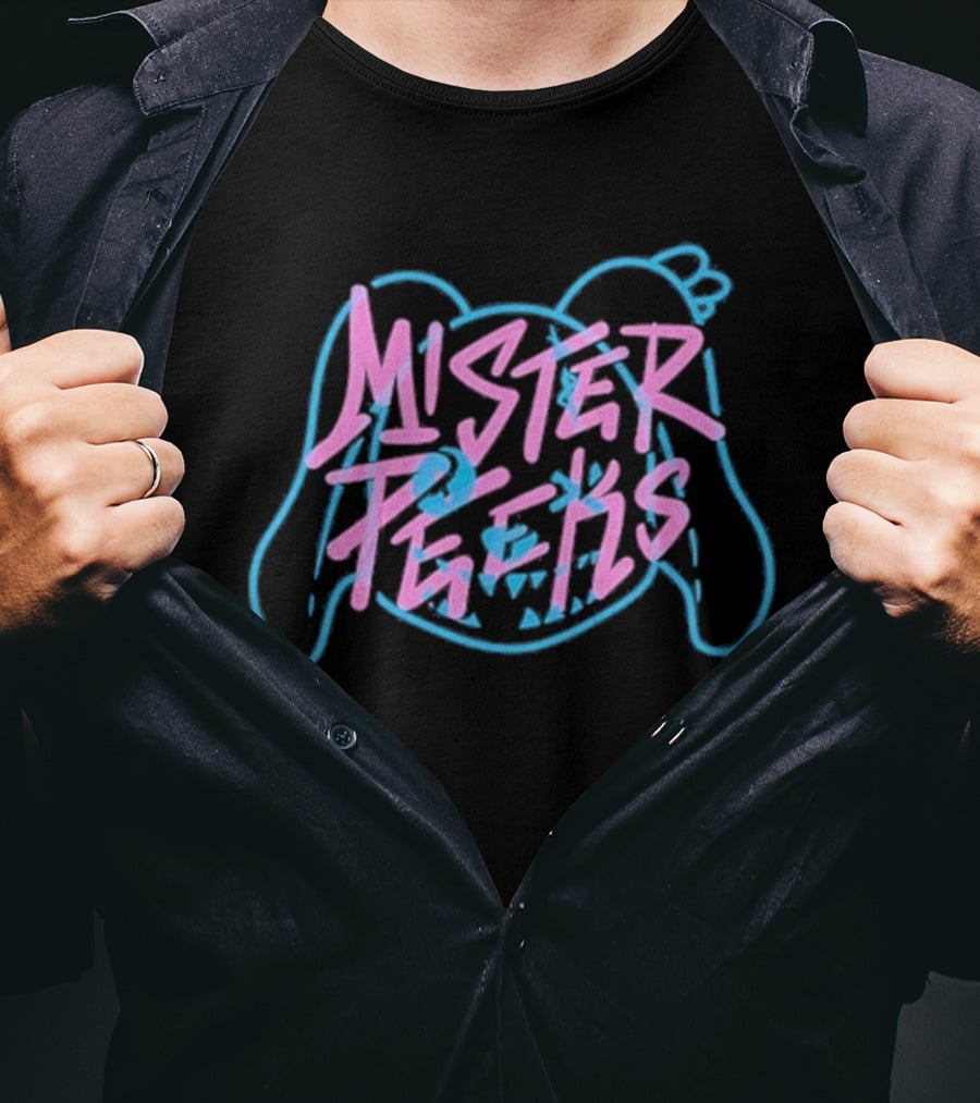 Mister Peeks Call Of Duty Unique T-Shirt