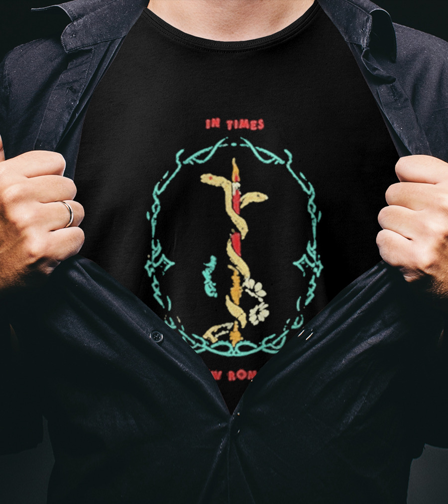 Queens Of The Stone Age In Times New Roman Snake T-Shirt