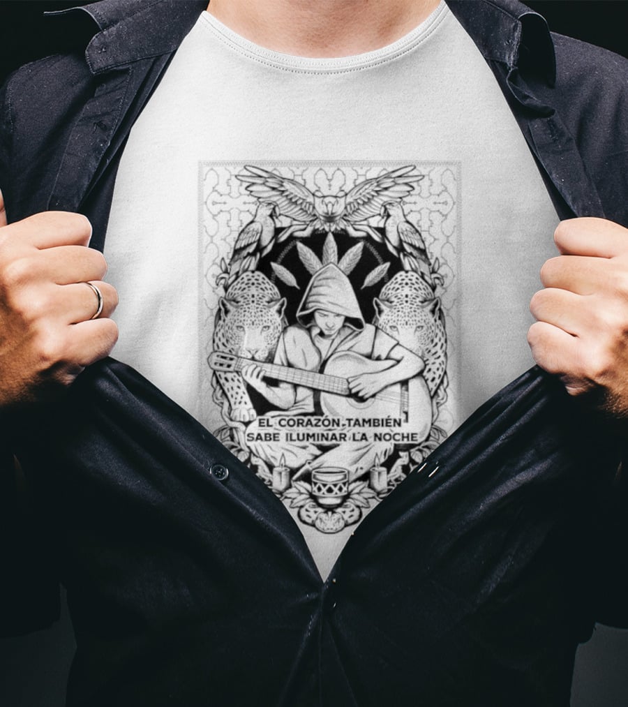 El Corazón También Sabe Iluminar La Noche Intricate Gothic Embrace T-Shirt