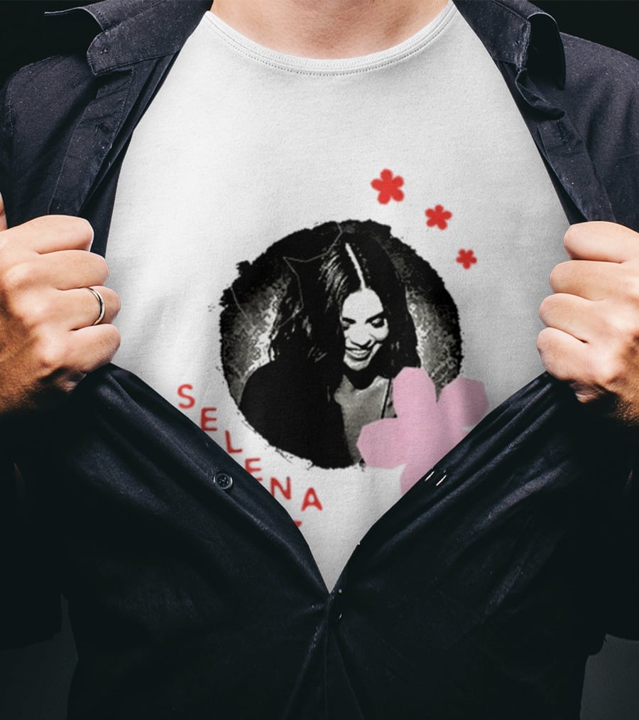Selena Gomez Smile With Pink Paper Flower And Red T-Shirt