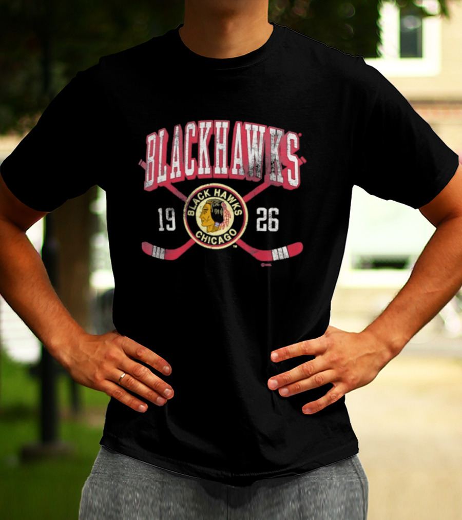 Chicago Blackhawks 1926 Vintage Hockey Team Logo Classic Fans T-Shirt