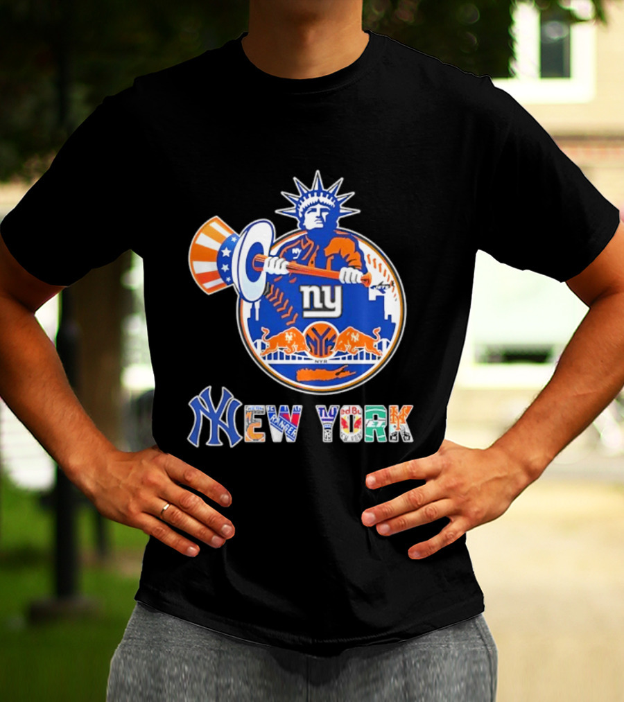 New York Liberty Skyline Sports Teams Knicks Mets Yankees T-Shirt