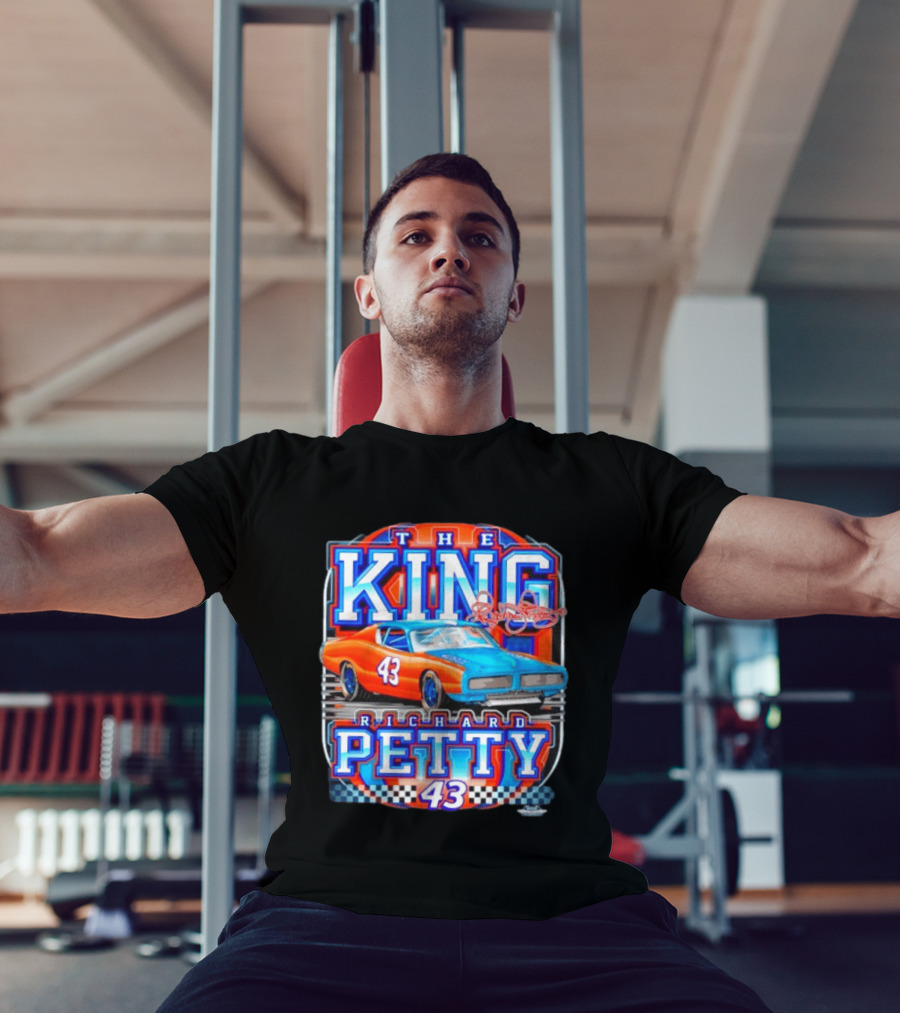 Richard Petty The King No 43 NASCAR Racing Car Checkered Flag T-Shirt