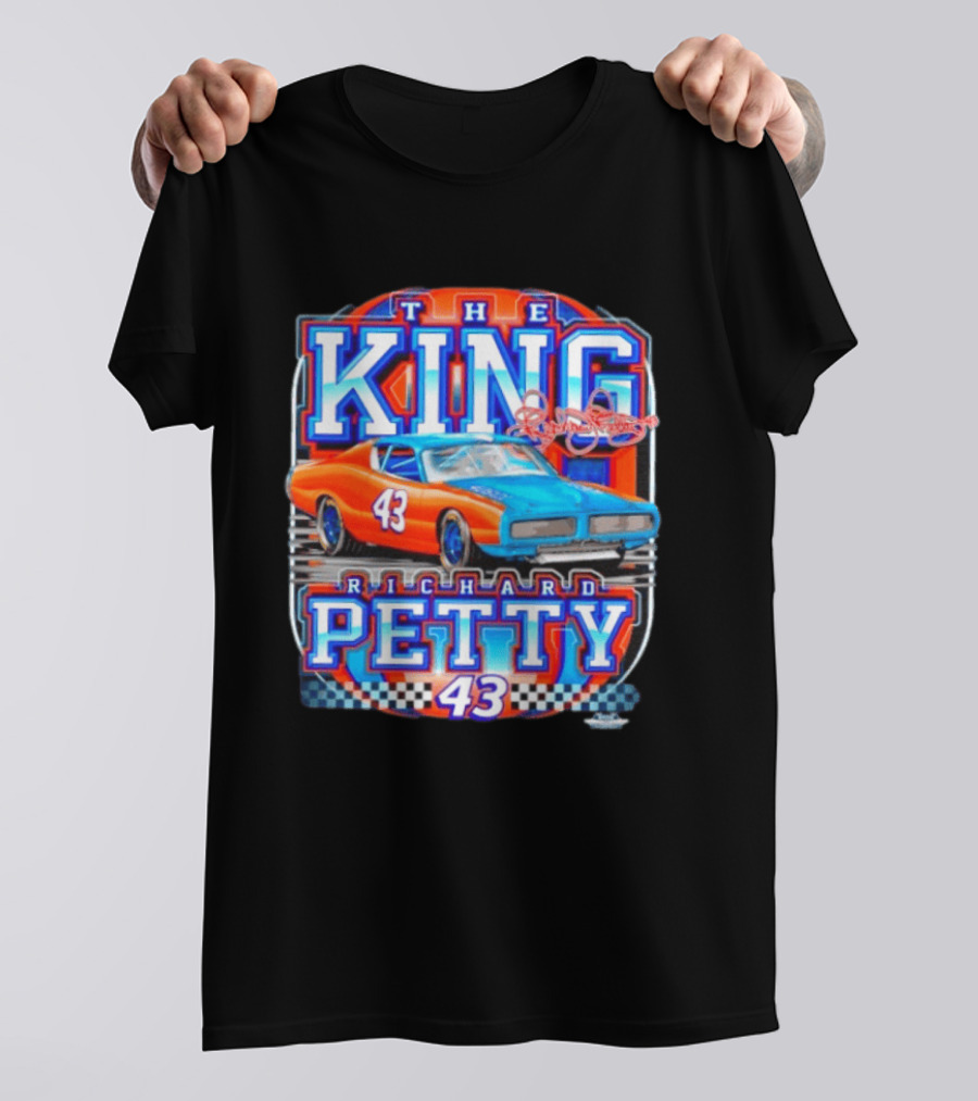 Richard Petty The King No 43 NASCAR Racing Car Checkered Flag T-Shirt