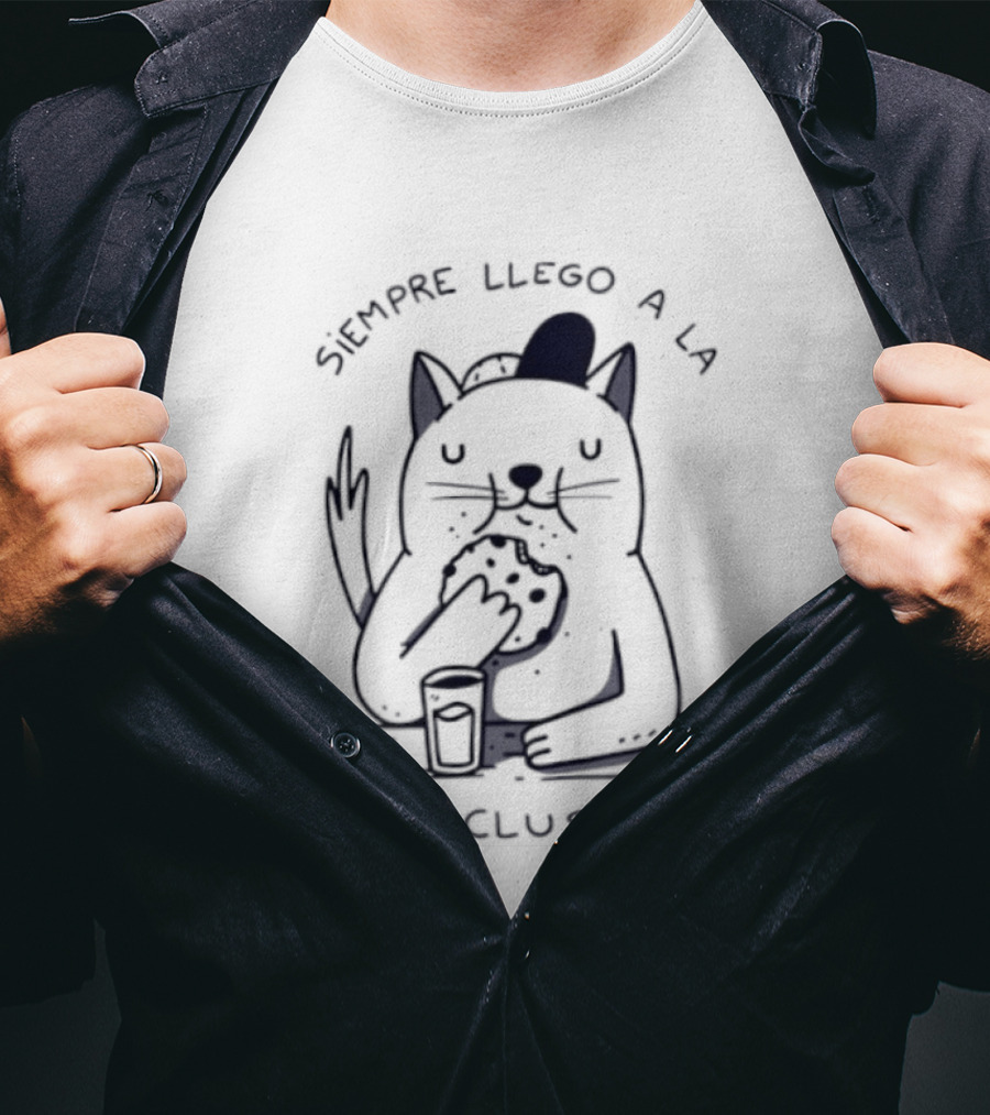 Siempre Llego A La Conclusión Gato Comiendo Galleta T-Shirt