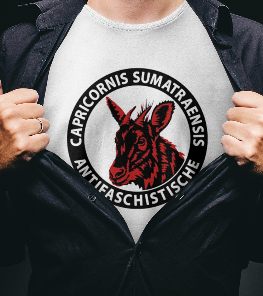 Capricornis Sumatraensis Antifaschistische Red Goat T-Shirt