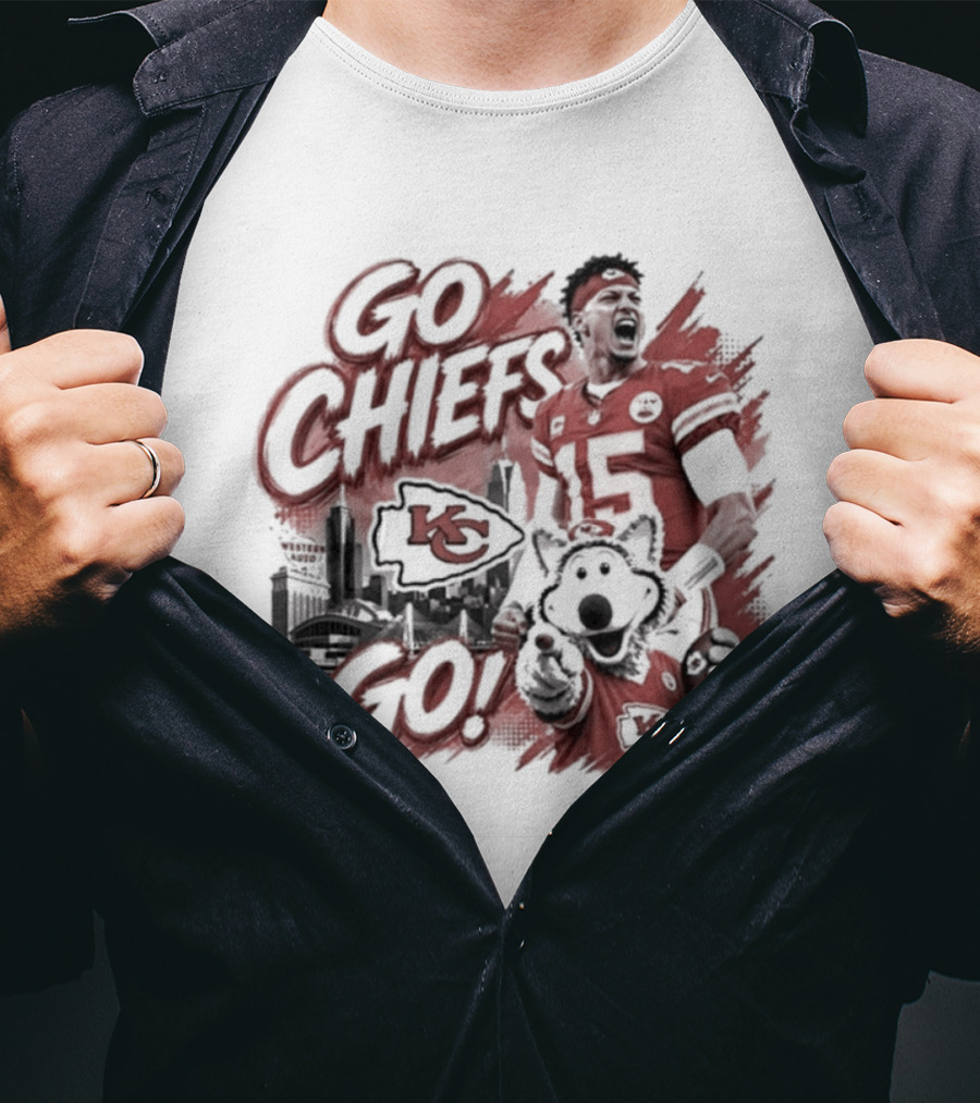 Go Chiefs Go Patrick Mahomes KC Wolf Kansas City Chiefs T-Shirt