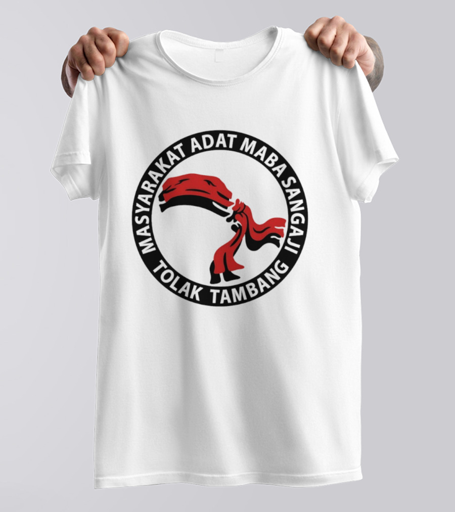Masyarakat Adat Maba Sangaji Tolak Tambang Red Scarf T-Shirt
