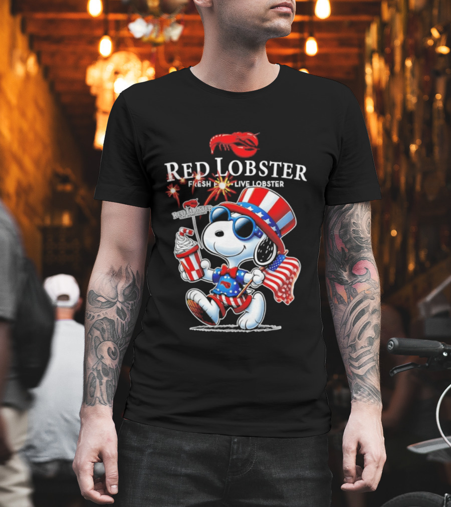 Snoopy Red Lobster Fresh Live Lobster America 1776 2026 250th Anniversary T-Shirt