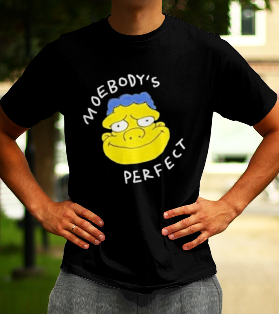 Moebody's Perfect Yellow Cartoon Face With Blue Hair Smirk T-Shirt
