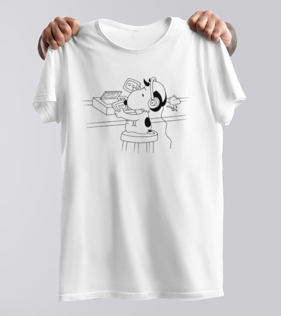 Snoopy And Woodstock Headphones Music Listening Scene T-Shirt